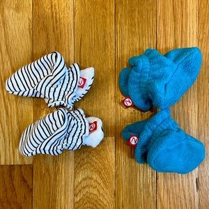 2 Pairs Like New Zutano Booties - 3 months
